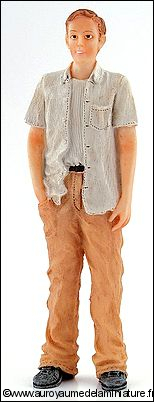 Personnage miniature en RESINE,
HOMME chemise blanche