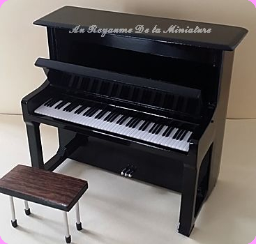 MUSIQUE  - PIANO  droit  miniature en BOIS laqué NOIR  + TABOURET